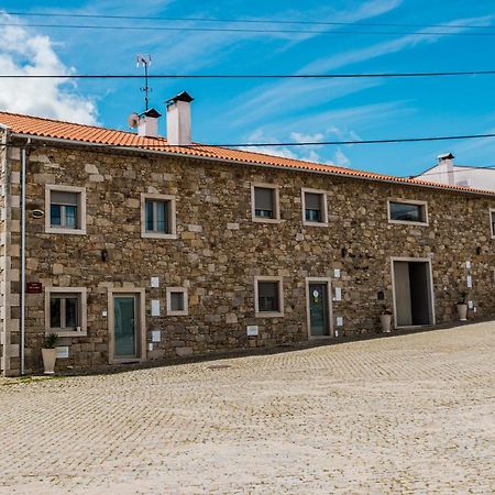 ホテル Casas Campo Cimo Da Quinta ミランダ・ド・ドウロ エクステリア 写真