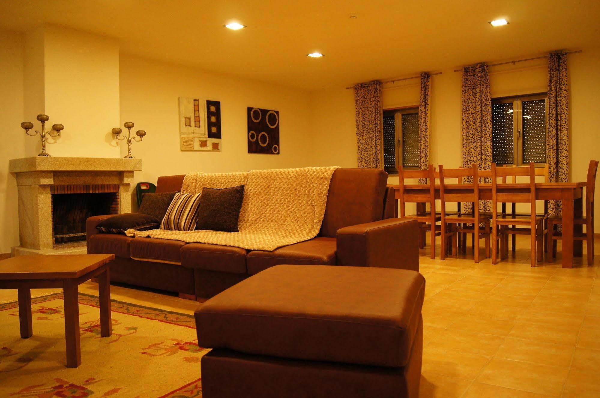 ホテル Casas Campo Cimo Da Quinta ミランダ・ド・ドウロ エクステリア 写真